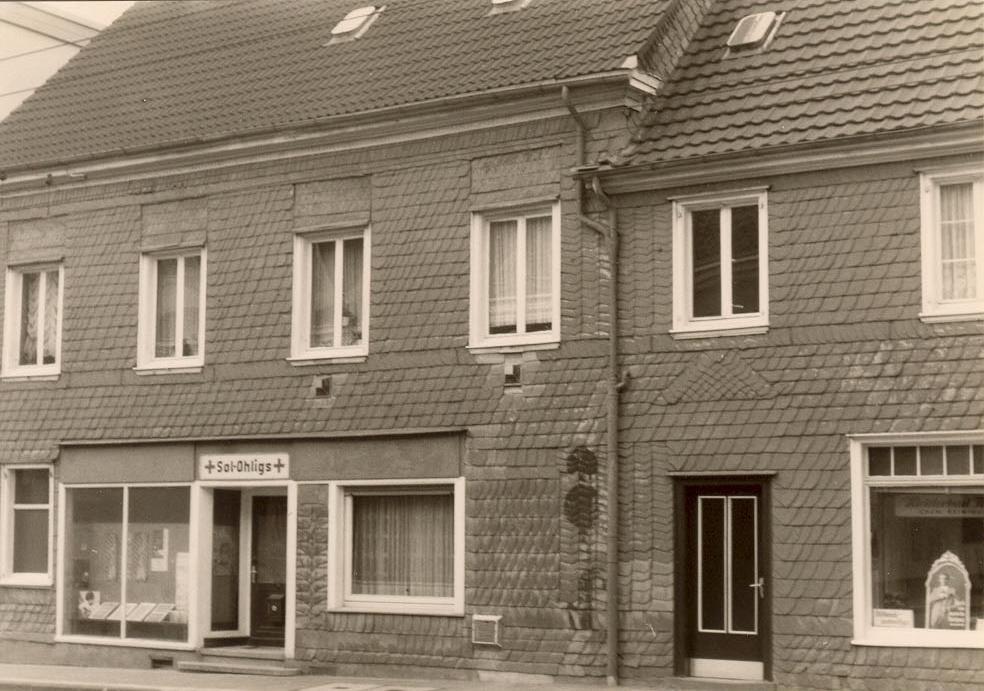 Hausfront 1975